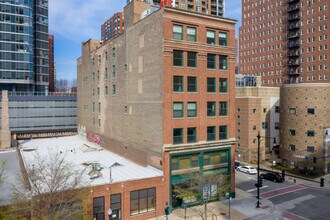 Fairbanks Lofts in Chicago, IL - Building Photo - Building Photo