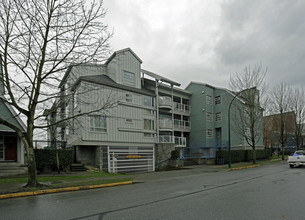 Harbour House at Tugboat Landing in Vancouver, BC - Building Photo - Primary Photo