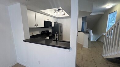 735 SW 148th Ave, Unit 1702 in Davie, FL - Foto de edificio - Building Photo