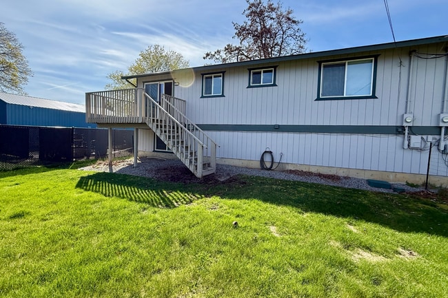 13411 E 8th Ave in Spokane Valley, WA - Building Photo - Building Photo