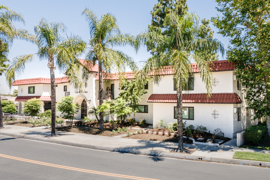 Casa del Rio Seco in Downey, CA - Building Photo