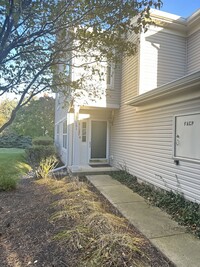 3088 Serenity Ln in Naperville, IL - Foto de edificio - Building Photo