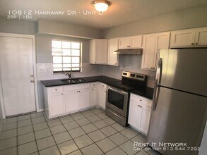 10812 Hannaway Dr-Unit -Unit D in Riverview, FL - Building Photo - Building Photo