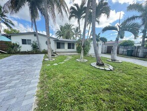 1709 SW 5th Pl in Fort Lauderdale, FL - Foto de edificio - Building Photo