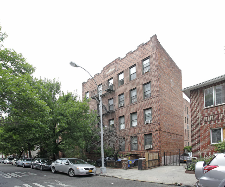 861 48th St in Brooklyn, NY - Building Photo