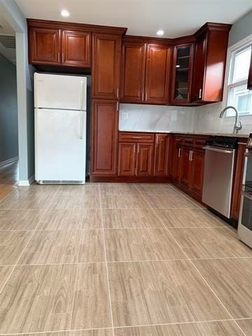 33 E 51st St, Unit 2 in Bayonne, NJ - Foto de edificio - Building Photo