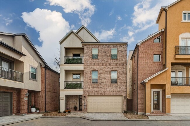 11005 Upland Forest Dr in Houston, TX - Building Photo - Building Photo