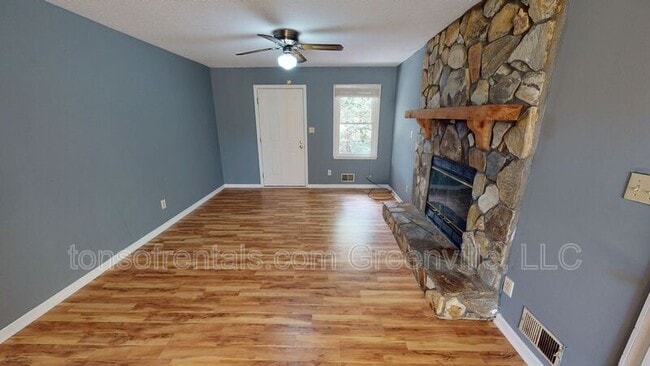 229 Cedar Crest Rd in Spartanburg, SC - Building Photo - Building Photo