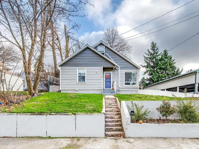 property at 705 S East St