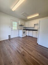 2215 Vine St in Orlando, FL - Building Photo - Building Photo