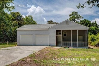 1203 Burnett Rd in Wilmington, NC - Building Photo - Building Photo