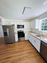 5630 Simms St in Hollywood, FL - Building Photo - Building Photo