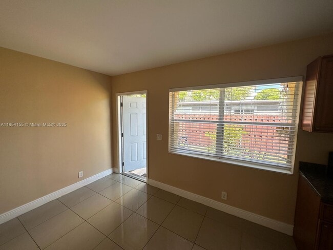 property at 1909 Plunkett St