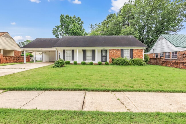 property at 5427 Shirlington Ave