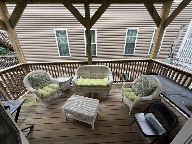 190 L St, Unit 2