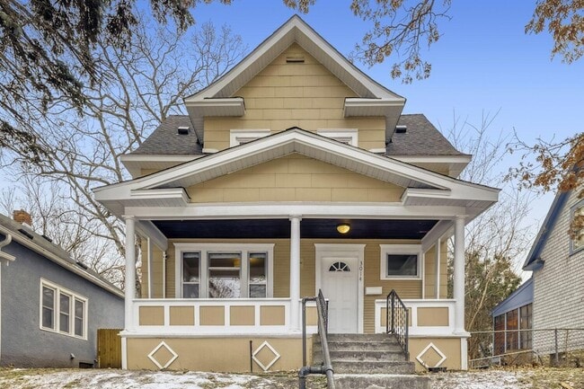 property at 3014 N Humboldt Ave