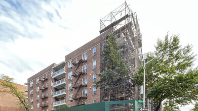 43-43 Ash Ave in Flushing, NY - Building Photo - Building Photo