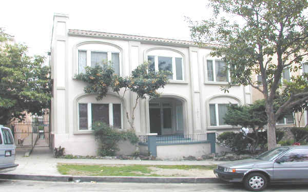 1517 W 4th St in Los Angeles, CA - Building Photo