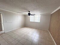 408 NW 68th Ave, Unit 211 in Plantation, FL - Building Photo - Building Photo