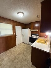 412 Lake Dr in Archdale, NC - Building Photo - Building Photo