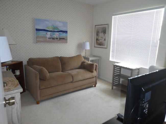 7149 Golf Colony Ct in Greenacres, FL - Building Photo - Building Photo