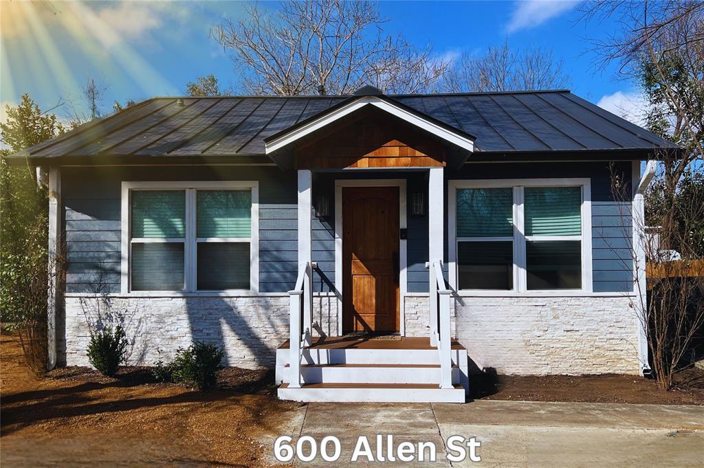 600 Allen St in Austin, TX - Building Photo