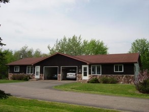 Two 4-Plexes & One Duplex in Medford, WI - Building Photo - Building Photo