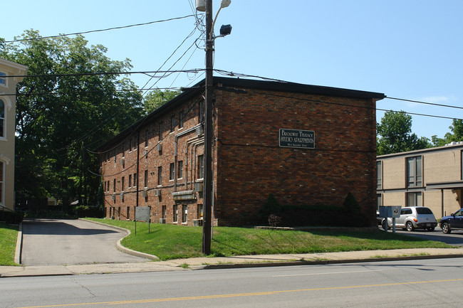 334 S Broadway in Lexington, KY - Foto de edificio - Building Photo