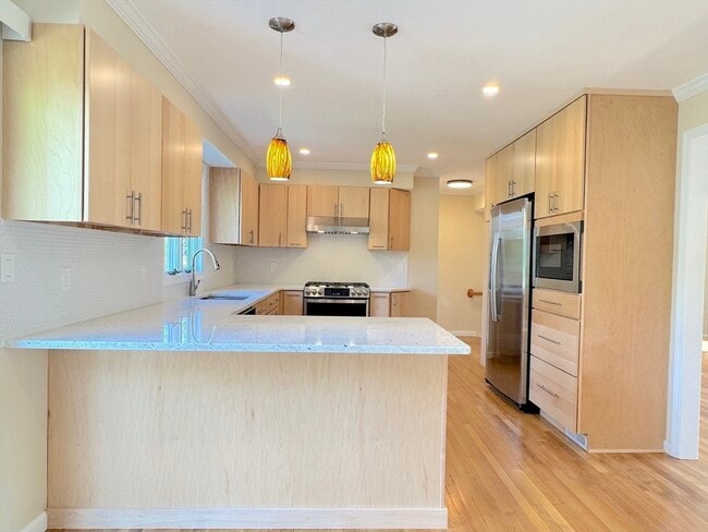 298 Adams St in Newton, MA - Building Photo - Building Photo