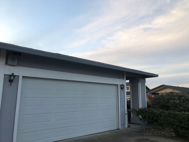 4301 Goodson Way in Rohnert Park, CA - Building Photo - Building Photo