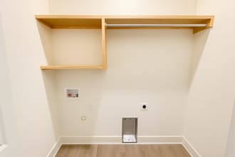 1747-1749 S Hickory Creek Ct in Wichita, KS - Building Photo - Building Photo