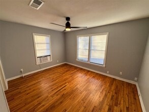 1326 W Shepherd St, Unit 1328 in Denison, TX - Building Photo - Building Photo