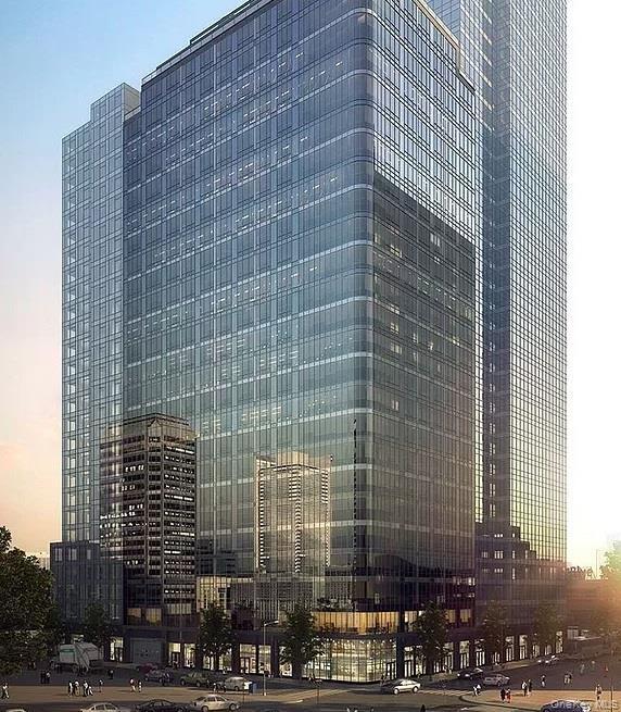 27-17 42nd Rd in Queens, NY - Building Photo