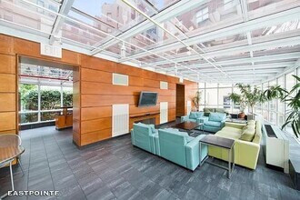 516 W 47th St in New York, NY - Building Photo - Building Photo