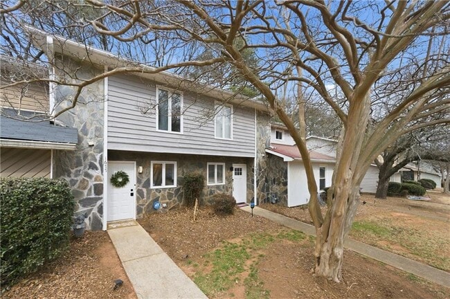 1677 Wynndowne Trail