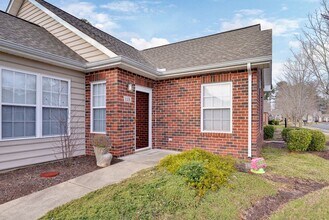 115 Hautz Way in Yorktown, VA - Building Photo - Building Photo