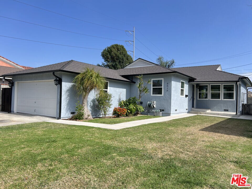5010 W 119th Pl in Hawthorne, CA - Building Photo