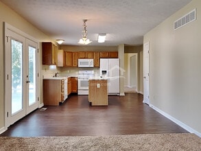 229 Triple Crown Dr in Lebanon, OH - Foto de edificio - Building Photo