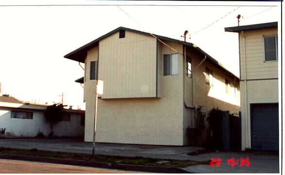 2352 Maricopa Ave in Richmond, CA - Building Photo - Building Photo