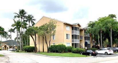 3985 W McNab Rd in Pompano Beach, FL - Building Photo - Building Photo