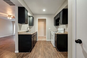 3837 Southwind Ct in Oklahoma City, OK - Building Photo - Building Photo