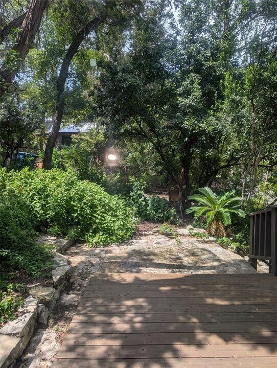 6002 Shadow Valley Cove in Austin, TX - Building Photo