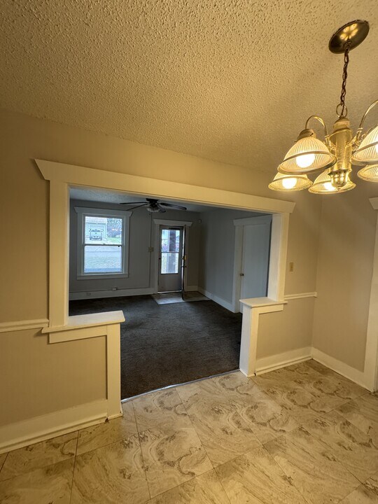 2508 SE Kentucky Ave in Topeka, KS - Building Photo