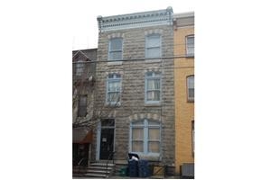 18 S 10th St in Reading, PA - Building Photo