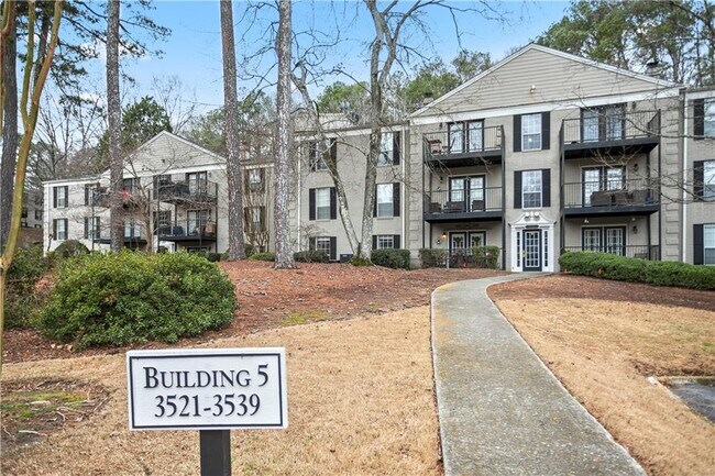 3521 Essex Ave in Atlanta, GA - Building Photo - Building Photo