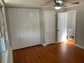 2057 Simon St in Philadelphia, PA - Foto de edificio - Building Photo