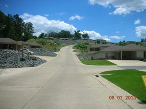 Shady Heights Apartment Homes in Hot Springs, AR - Foto de edificio - Building Photo