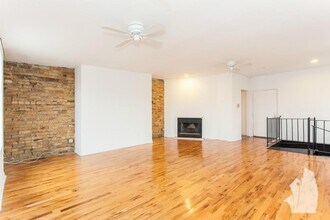 2057 W Dickens Ave in Chicago, IL - Building Photo - Building Photo