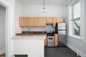 160 2nd St in Hoboken, NJ - Foto de edificio - Building Photo