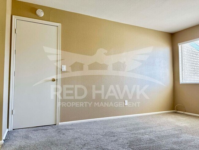 623 W Guadalupe Rd in Mesa, AZ - Building Photo - Building Photo